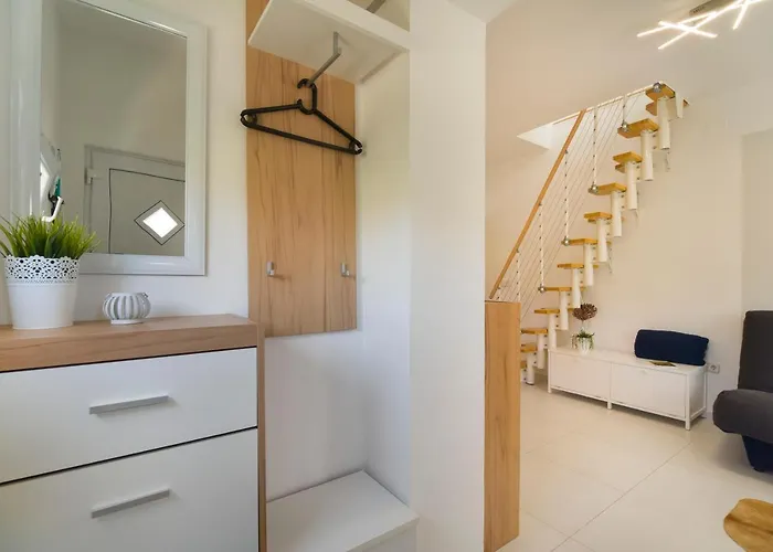 Katy Apartment *